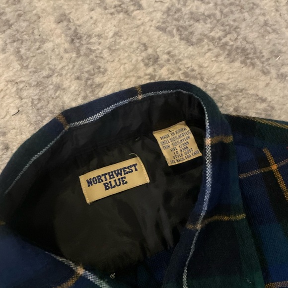VINTAGE NORTHWEST BLUE FLANNEL - Picture 2 of 3